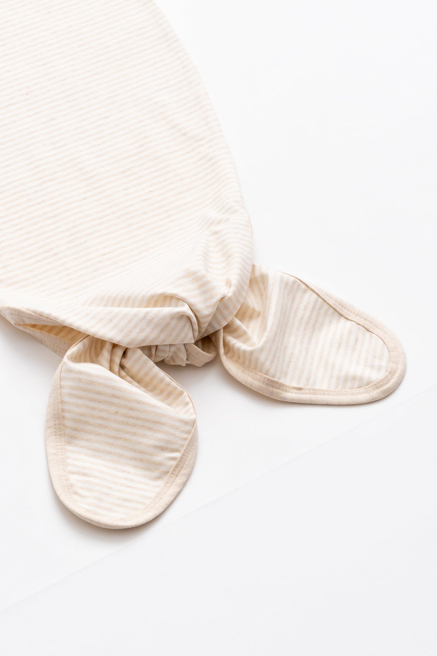 MONICA + ANDY Soft Start Box, Organic Cotton Baby Clothes Set, Super Soft 13-Piece Newborn & Infant Baby Gift Set